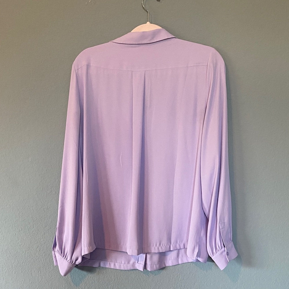 WHBM Lavender Blouse - Picture 6 of 6